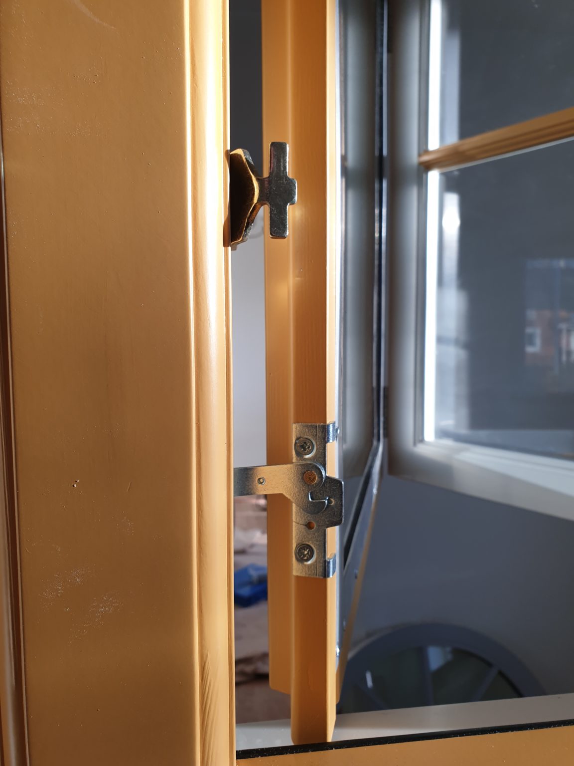 Fönster med spröjs spröjsade fönster, Fakta & information, Naturf